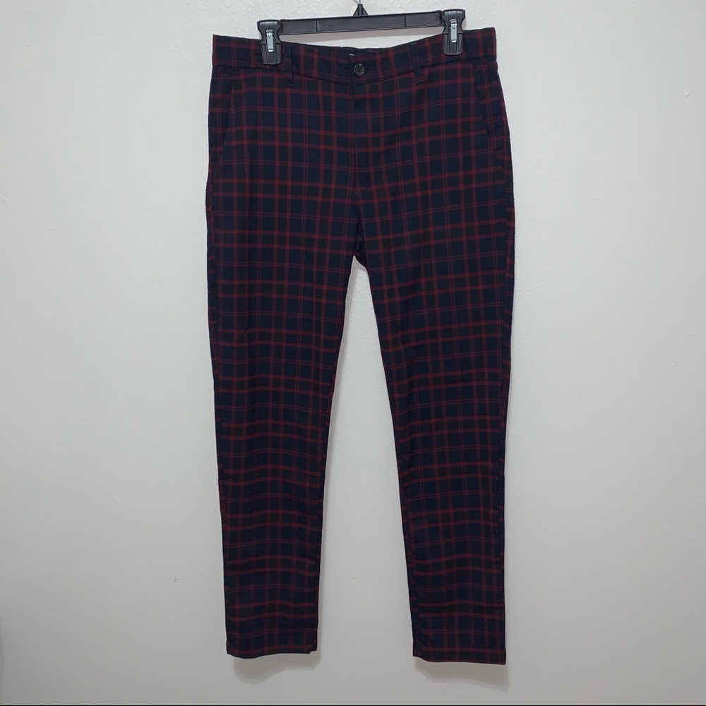 Men’s plaid trousers